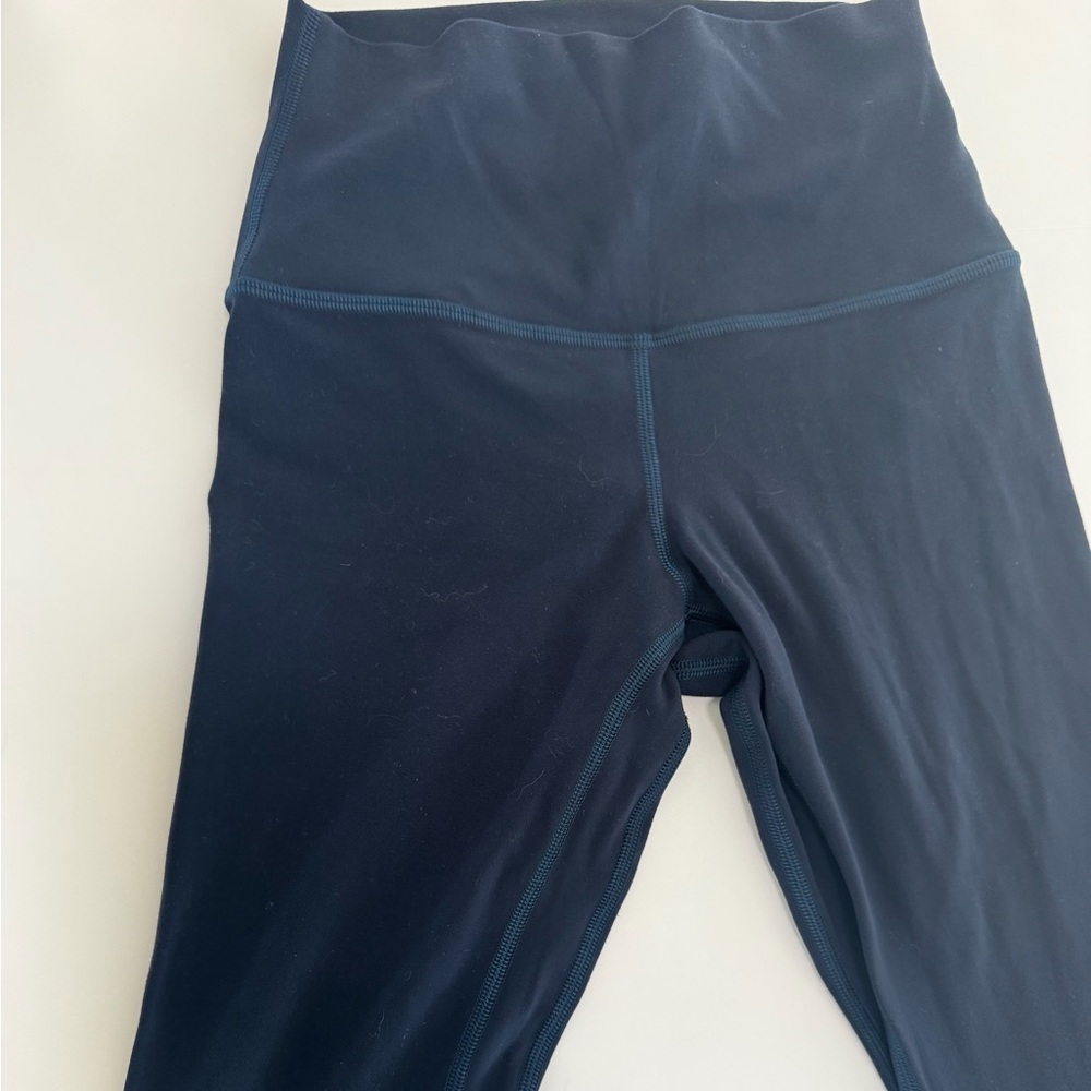 LULULEMON 🍋 ALIGN HIGH RISE CROP4 - Picture 2 of 7